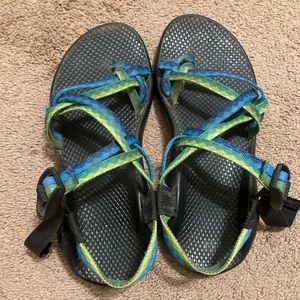 Chacos! Size W8